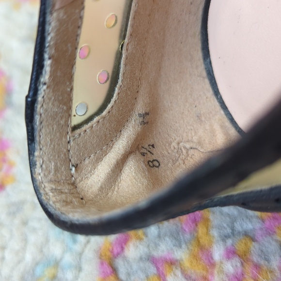 Stuart Weitzman Dandy Polka Dot Perforated Leather Wingtip Oxfords Black 8.5 - Picture 13 of 15